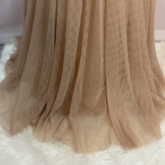 Xscape Lace and Tulle Mermaid Evening Gown - Picture 2 of 11